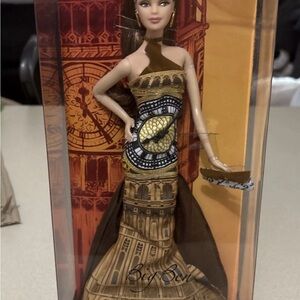Barbie Big Ben Dolls of the World Landmark Collection Pink Label NRFB 2009